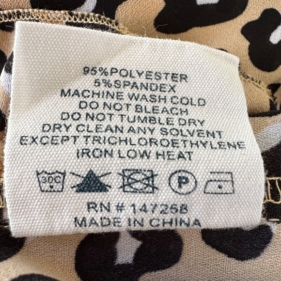 Simply Southern Leopard Print Dress- Youth Medium - Picture 4 of 4